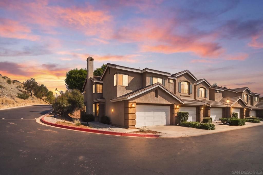 9525 Questa Pointe, San Diego, CA 92126