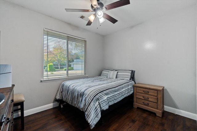 2899 Gunn Court, Redding, CA 96001