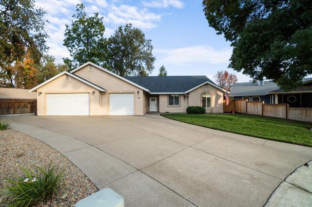 2899 Gunn Court, Redding, CA 96001