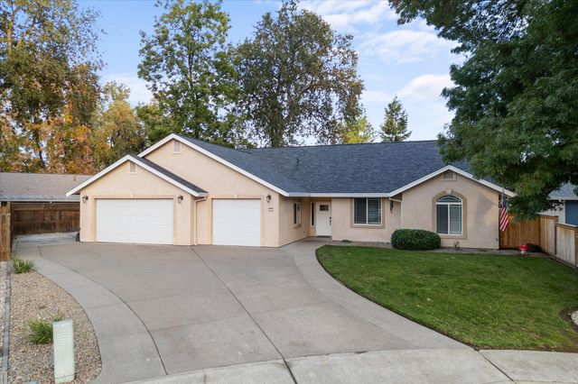 2899 Gunn Court, Redding, CA 96001