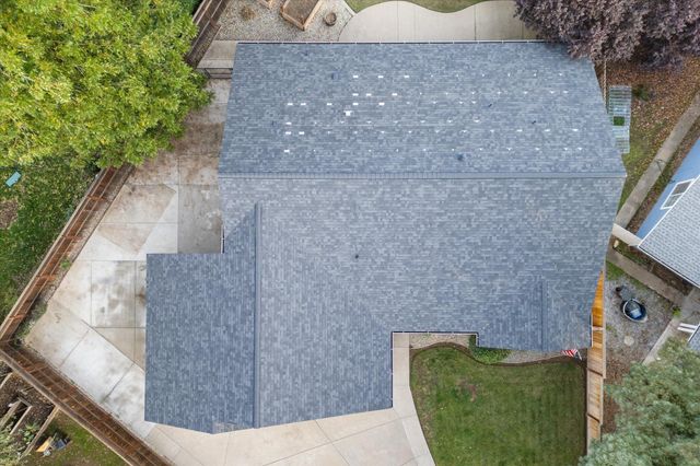 2899 Gunn Court, Redding, CA 96001