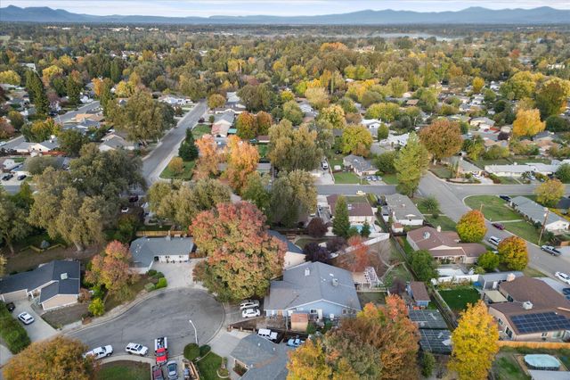 2899 Gunn Court, Redding, CA 96001