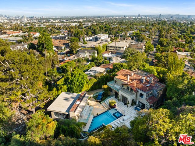 7801 Hillside Avenue, Los Angeles, CA 90046