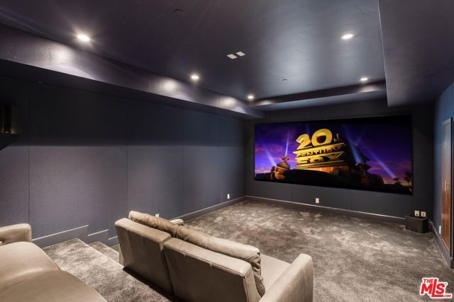 7801 Hillside Avenue, Los Angeles, CA 90046