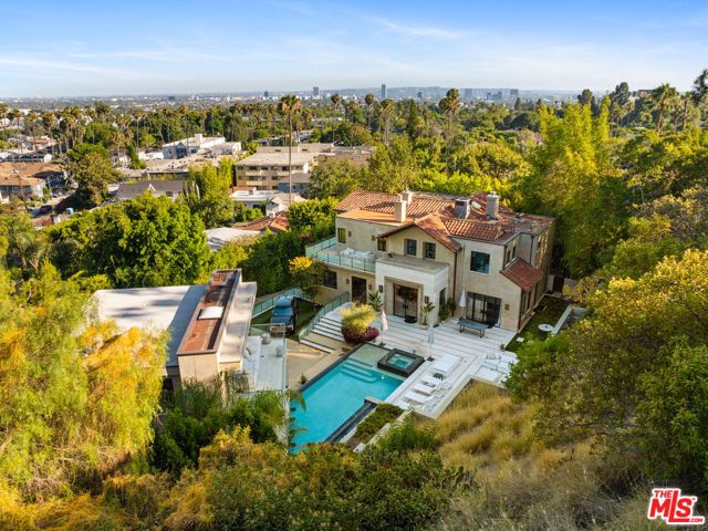 7801 Hillside Avenue, Los Angeles, CA 90046