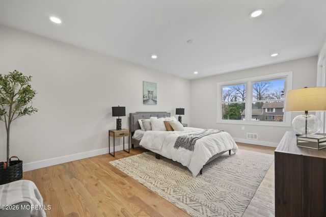 44 Sandpiper Drive, Manalapan, NJ 07726