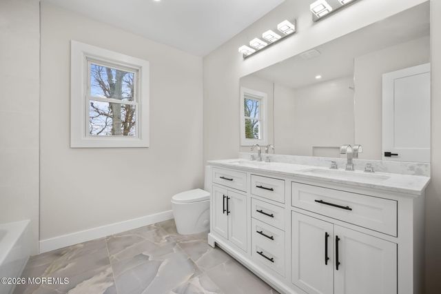 44 Sandpiper Drive, Manalapan, NJ 07726