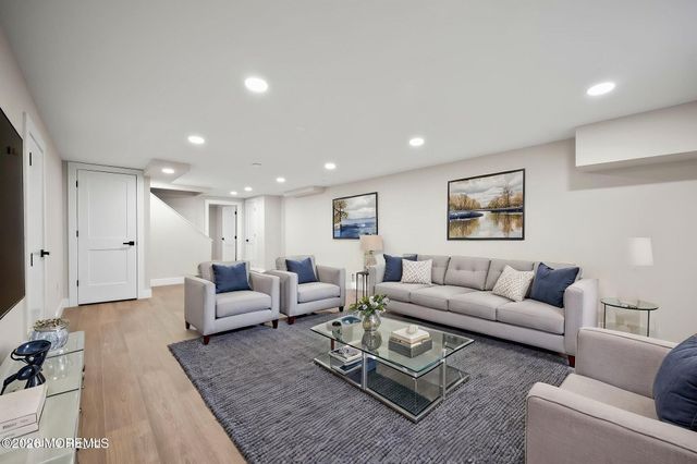 44 Sandpiper Drive, Manalapan, NJ 07726