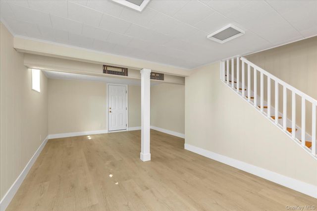 241 Phyllis Drive, Lindenhurst, NY 11757
