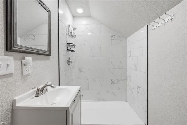 6361 Dove ST, Norfolk, VA 23513