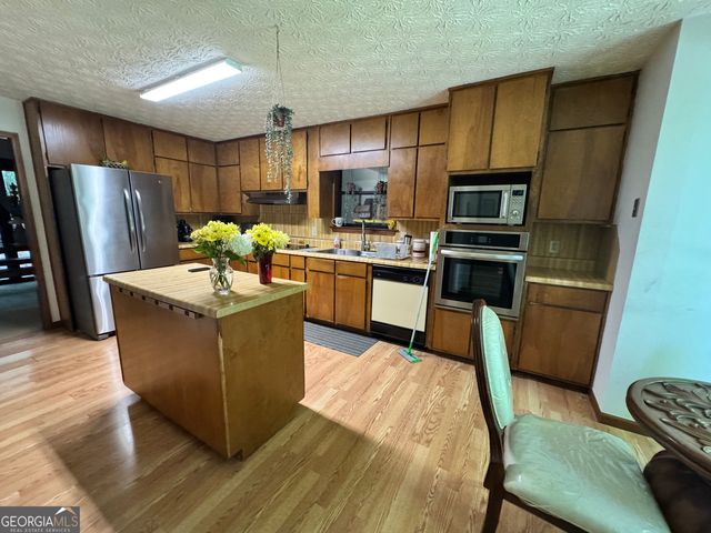 4310 Mink Livsey Road, Snellville, GA 30039