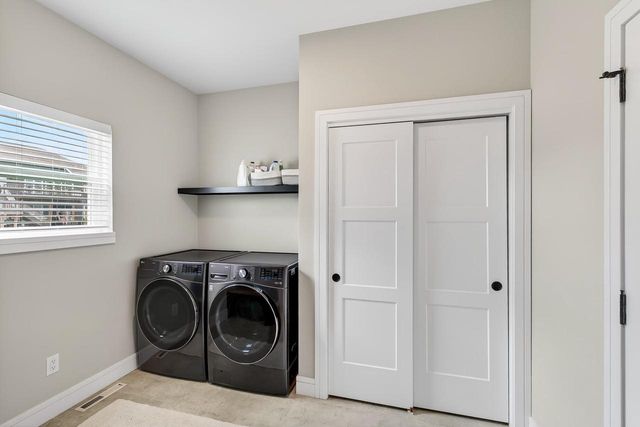 1925 Grieg Drive, Mount Horeb, WI 53572