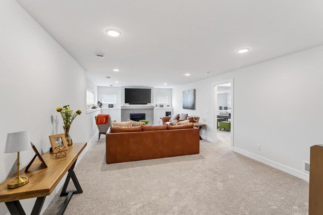 1925 Grieg Drive, Mount Horeb, WI 53572