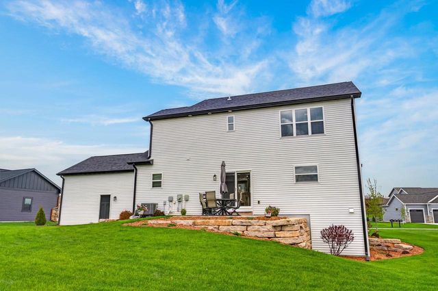 1925 Grieg Drive, Mount Horeb, WI 53572