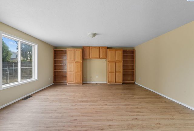 4505 Dayton Ct, Kennewick, WA 99337