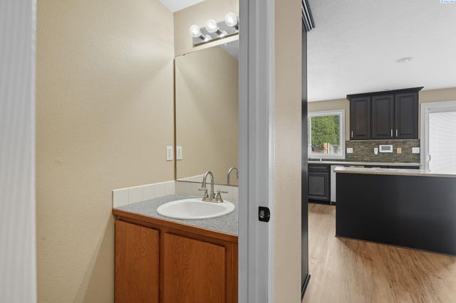 4505 Dayton Ct, Kennewick, WA 99337