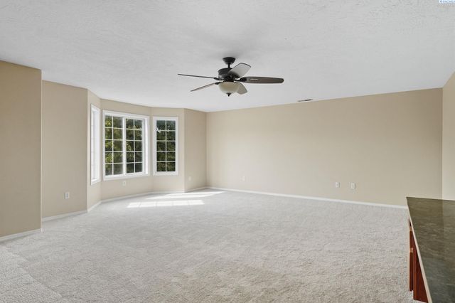 4505 Dayton Ct, Kennewick, WA 99337