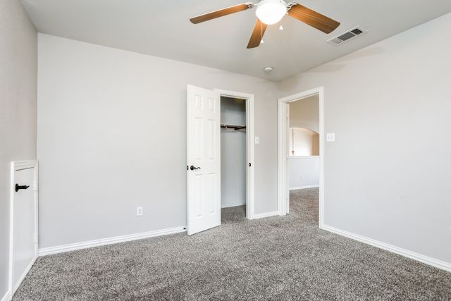 1209 Wentwood Drive, Desoto, TX 75115