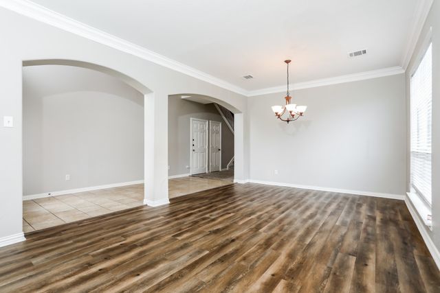 1209 Wentwood Drive, Desoto, TX 75115