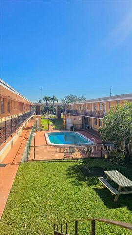 3800 SW 102nd Ave 221, Miami, FL 33165