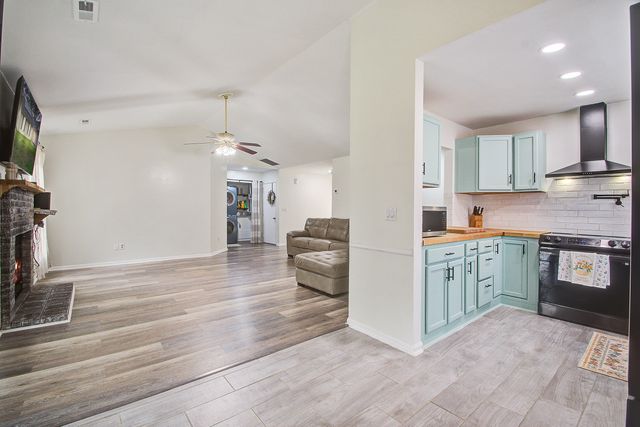 100 Tanager Street, Summerville, SC 29483