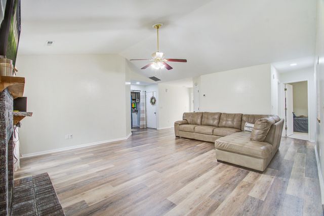 100 Tanager Street, Summerville, SC 29483