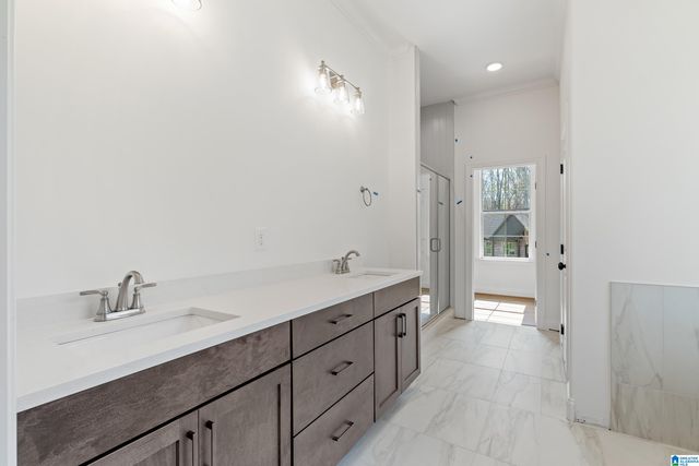 660 LIME CREEK WAY, Chelsea, AL 35043