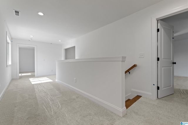 660 LIME CREEK WAY, Chelsea, AL 35043