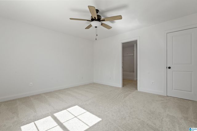 660 LIME CREEK WAY, Chelsea, AL 35043