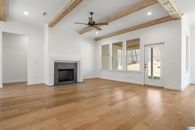 660 LIME CREEK WAY, Chelsea, AL 35043