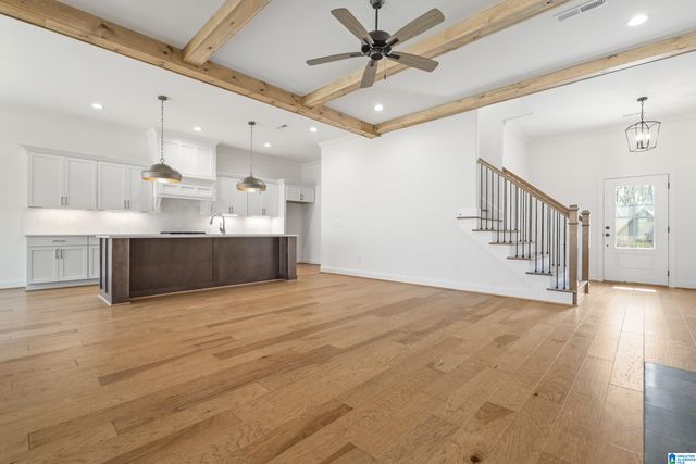 660 LIME CREEK WAY, Chelsea, AL 35043