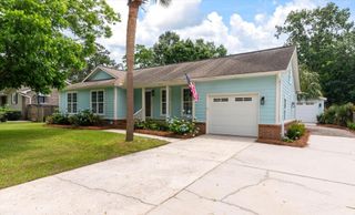 1511 Wakendaw Road, Mount Pleasant, SC 29464