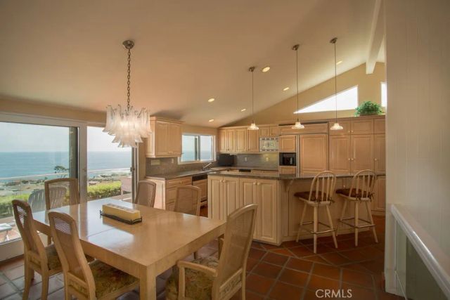 1004 Emerald Bay, Laguna Beach, CA 92651