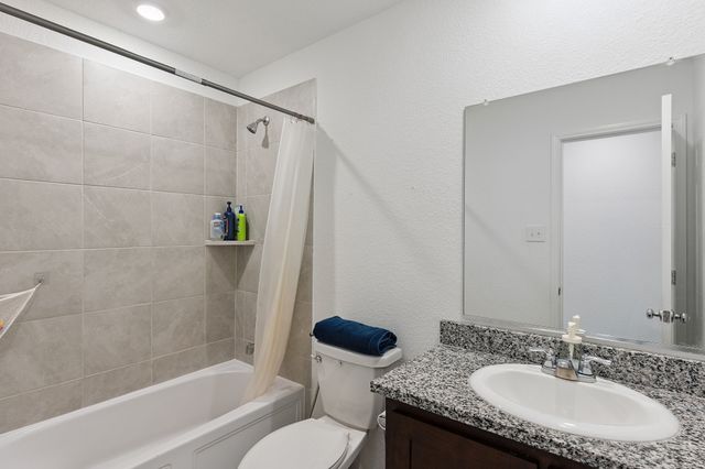 465 Corsair Way, Ferris, TX 75125