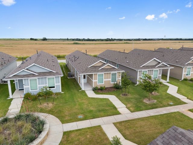 465 Corsair Way, Ferris, TX 75125