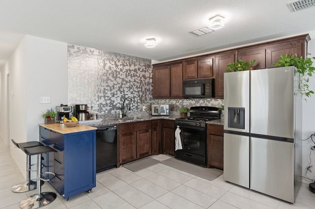 465 Corsair Way, Ferris, TX 75125