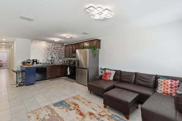 465 Corsair Way, Ferris, TX 75125