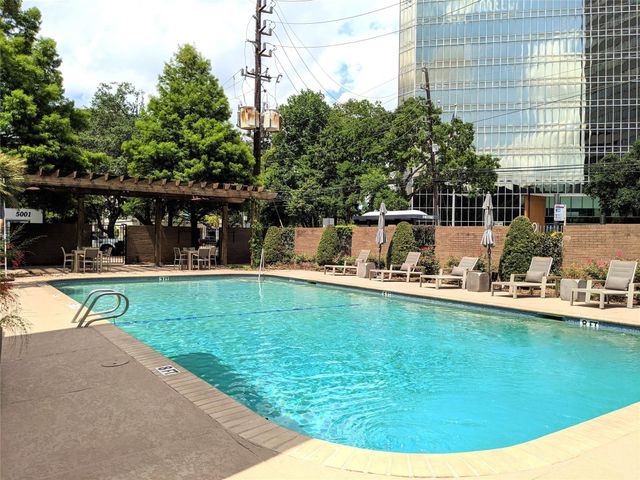 5001 Woodway Drive 1406, Houston, TX 77056