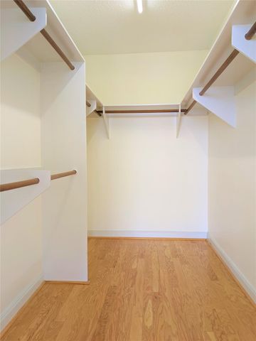 5001 Woodway Drive 1406, Houston, TX 77056