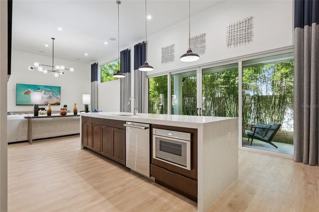 512 W SWOOPE AVENUE, Winter Park, FL 32789