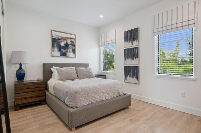 512 W SWOOPE AVENUE, Winter Park, FL 32789