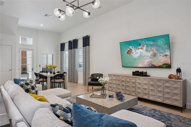 512 W SWOOPE AVENUE, Winter Park, FL 32789