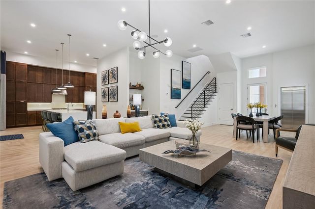 512 W SWOOPE AVENUE, Winter Park, FL 32789
