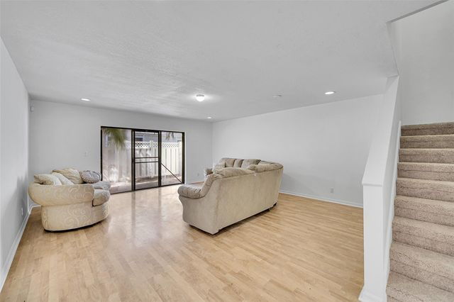 225 SE 11th Ave 225, Pompano Beach, FL 33060