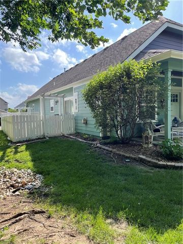 933 Redbuck Circle, Lee's Summit, MO 64081
