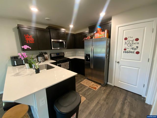 4777 Navigation Av NE, Salem, OR 97305