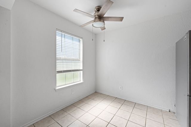 700 Poindexter Avenue, Cleburne, TX 76033