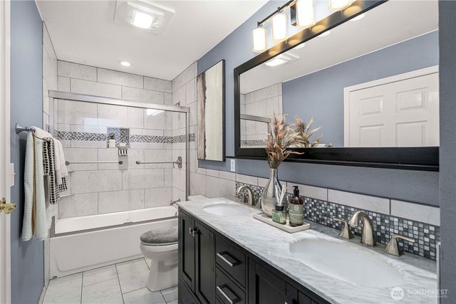 6221 Northill Drive SW, Olympia, WA 98512