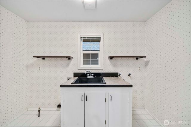 6221 Northill Drive SW, Olympia, WA 98512