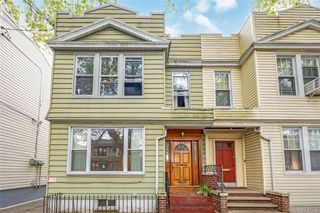 7812 79th Street, Glendale, NY 11385